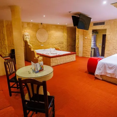 Hotel Venus Valladolid 3*